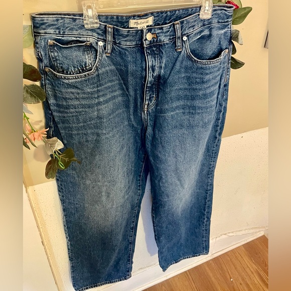 Madewell Curvy Low-Slung Straight Jeans in Palmina wash - Picture 3 of 11